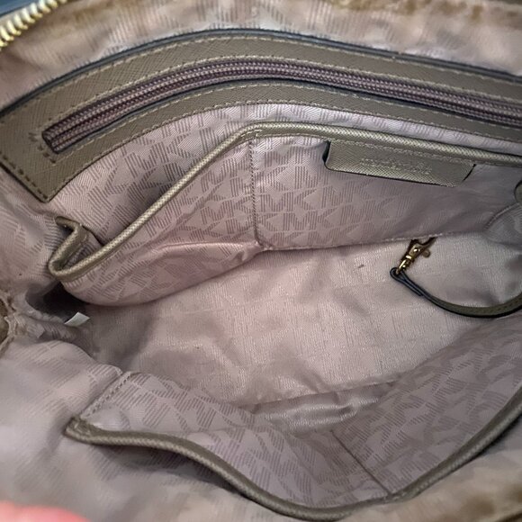 Michael Kors Bowler Satchel bag - Picture 6 of 12